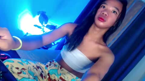 Snapshot of selfsuckercum69 chatting on February 2025 01:42:01 AM Jessy online show from February 2025 01:42:01 AM