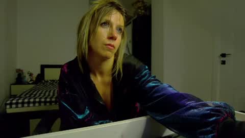 sellena_angel online show from May 2026 04:46:02 PM