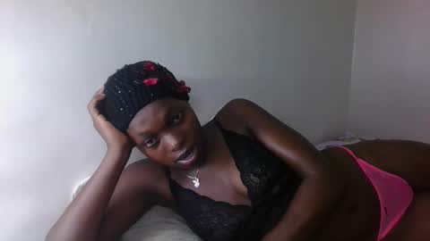 sellinprinces online show from October 2025 10:45:01 PM