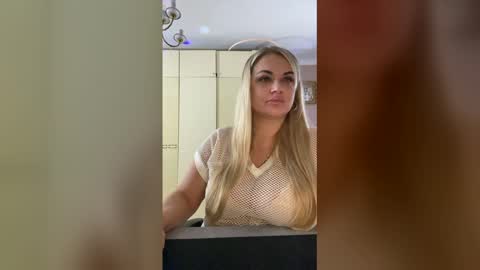 Alina online show from November 2025 08:39:02 AM