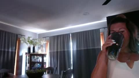 semi7_lola online show from July 2026 05:37:02 PM