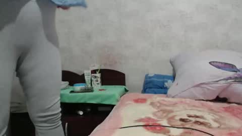 Snapshot of seniorita333 chatting on November 2025 08:58:02 AM Lenna online show from November 2025 08:58:02 AM