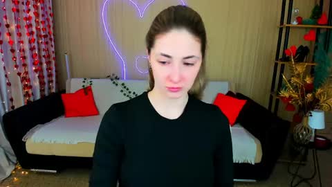 sensitiveheartt online show from March 2026 07:17:01 PM