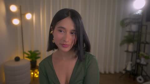 Maria- OF sensual bee online show from January 2025 01:35:01 AM