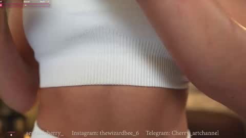 Maria- OF sensual bee online show from September 2025 11:38:02 PM