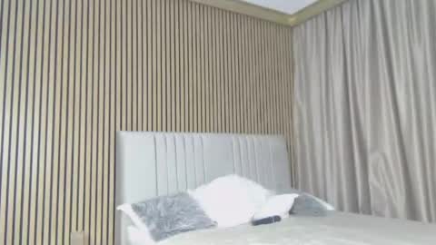 Hallie online show from April 2026 02:03:01 PM