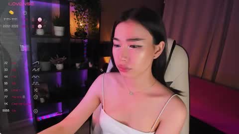 Kiki online show from September 2025 03:56:01 PM