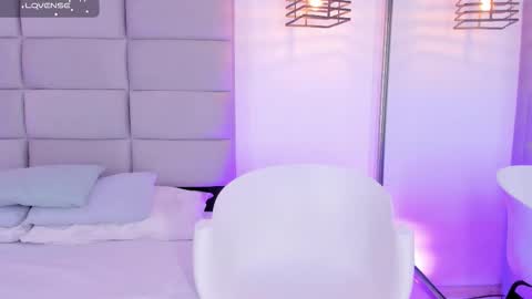 Jeen  online show from January 2026 08:10:02 PM