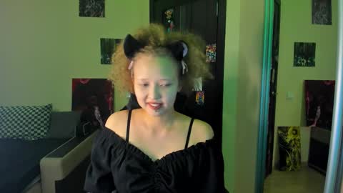 senya_sol online show from March 2026 10:38:02 PM