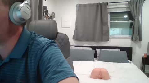 senyai40 online show from October 2025 08:18:01 PM