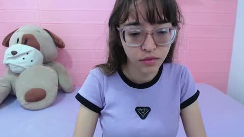 serafina_ online show from January 2025 12:15:02 PM