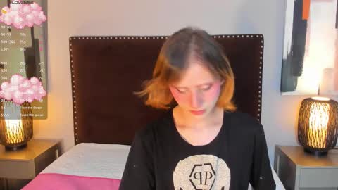 Seraphine star online show from March 2026 02:06:01 AM