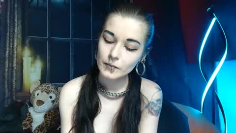 Seraphin Munster online show from March 2025 12:10:02 AM