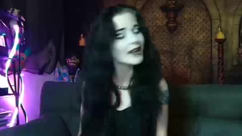 Seraphin Munster online show from October 2025 05:47:01 PM