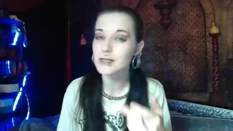 Seraphin Munster online show from April 2026 10:03:01 PM