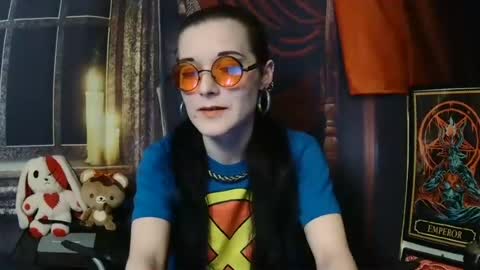 Snapshot of seraphinmunster chatting on June 2026 11:03:01 PM Seraphin Munster online show from June 2026 11:03:01 PM