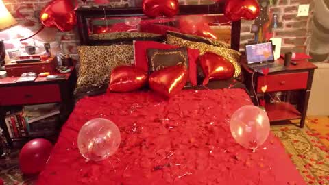 Snapshot of seraphyx33 chatting on February 2026 05:04:01 AM seraphyx33 online show from February 2026 05:04:01 AM