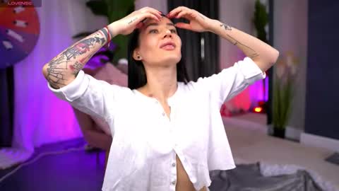 Serena online show from October 2025 10:05:02 AM