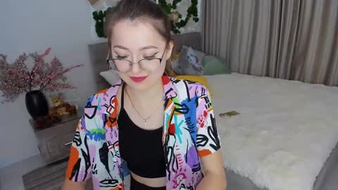 Ophelia online show from January 2025 10:06:02 AM