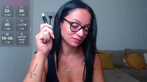 SereneSophi online show from September 2025 05:22:01 AM