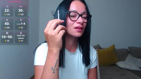 SereneSophi online show from October 2025 02:52:01 AM