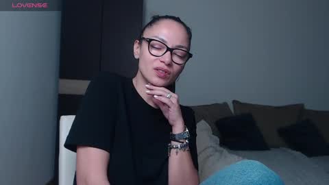 SereneSophi online show from April 2026 04:28:01 AM