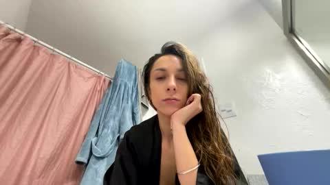 serenityroseee online show from February 2026 09:49:01 PM