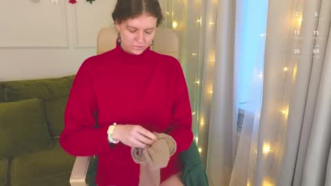 Hey Guys and Girls non-binary personalities  Im Sereta online show from December 2024 10:53:02 AM