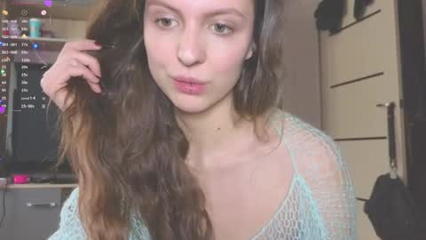 Hey Guys and Girls non-binary personalities  Im Sereta online show from February 2026 10:33:01 AM