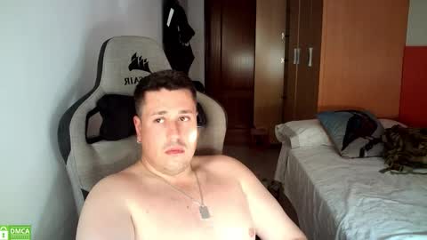 Snapshot of sergio95n chatting on September 2025 03:35:02 PM Pollos online show from September 2025 03:35:02 PM