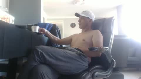 hetero serio discreto online show from January 2025 09:51:02 PM