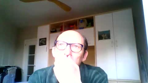 serrano49 online show from October 2025 04:29:01 PM