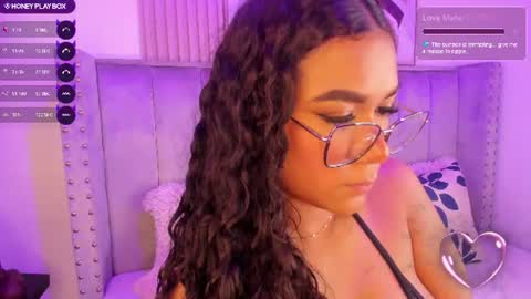 Snapshot of seshat_hitt_ chatting on July 2026 04:18:01 AM Danna online show from July 2026 04:18:01 AM