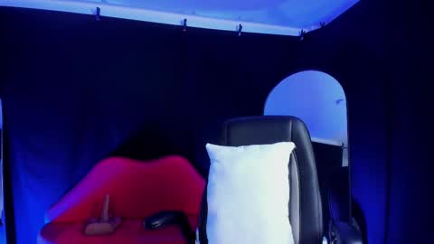 LUCERO online show from October 2025 03:40:02 AM