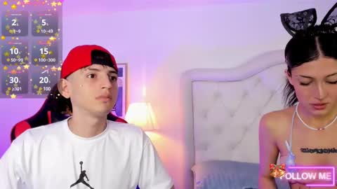 sett_and_gwen online show from December 2024 11:21:01 PM