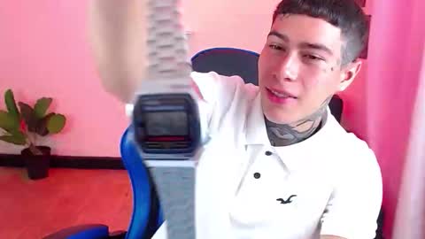 Thomas online show from October 2025 03:45:02 PM