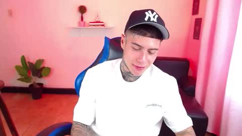 Thomas online show from November 2025 02:40:02 PM