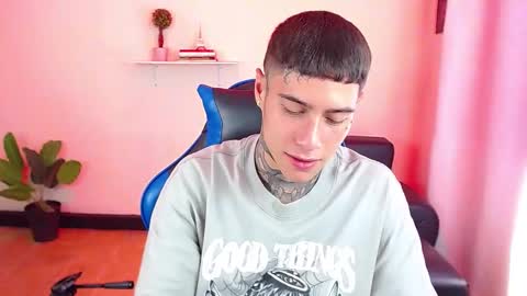 Thomas online show from November 2025 03:45:02 PM