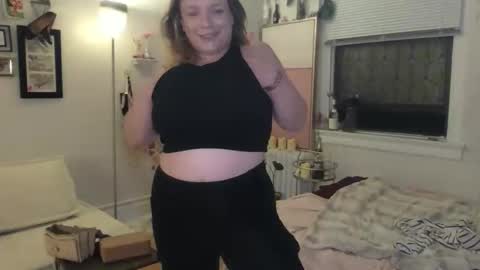 seturselfonfyre online show from February 2026 04:02:01 AM