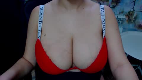 seu_cute online show from February 2025 09:15:01 AM