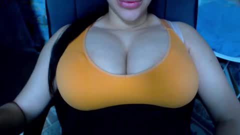 seu_cute online show from February 2025 03:54:01 PM