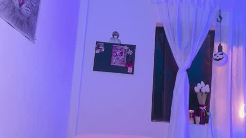 Alexis online show from September 2025 03:52:01 AM