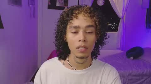 Alexis online show from October 2025 03:42:02 AM