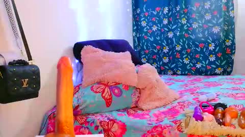 Karol y antony online show from March 2026 05:04:02 AM