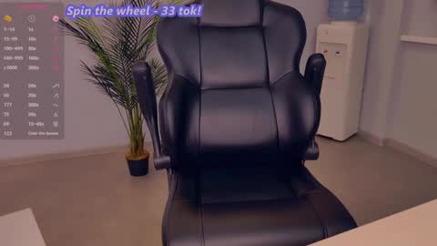 Snapshot of sexberry_ chatting on January 2025 01:02:02 PM Melissa online show from January 2025 01:02:02 PM