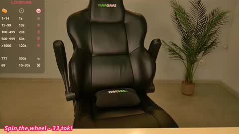 Snapshot of sexberry_ chatting on November 2025 09:39:01 AM Melissa online show from November 2025 09:39:01 AM