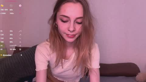 Dina online show from December 2024 11:53:01 PM