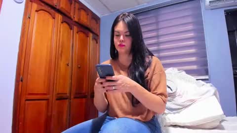 HEY GUYS KEVIAM I    MY NEW  TWITTER IS anitalautter26 imstagran  anitalautter26 officialOFanitalautter online show from January 2025 10:15:02 PM