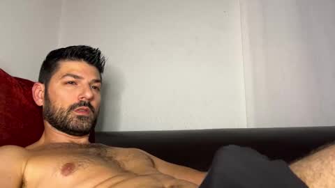 Lucenzo  online show from November 2025 02:10:02 AM