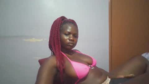 Maggie online show from September 2025 08:25:02 PM